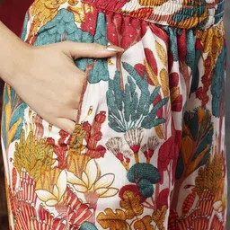 Anni Designer Floral Printed Regular Straight Kurta with Trousers image 4