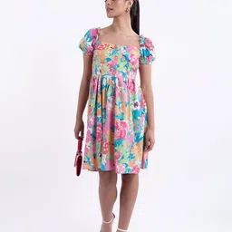Stylecast X Hersheinbox Printed Puff Sleeve Smocked Dress-picture-14