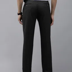 Park Avenue Men Mid-Rise Checked Smart Trousers image 4