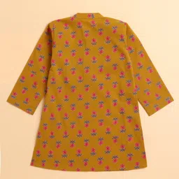 The Magic Wand Cotton Woven Full Sleeves Floral Printed Kurta Pyjama With Jacket Set - Mustard image 3