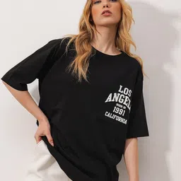 Trend Alacati stili Women Typography Printed V-Neck Extended Sleeves Applique T-shirt-picture-31