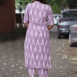 KALINI Women Ethnic Motifs Printed Regular Kurta with Trousers image 4