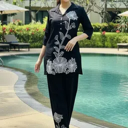 Tzelynn Embroidered Pure Cotton Tunic With Trousers Co-Ords image 4