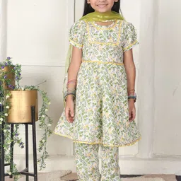 Cutiekins Girls Floral Printed Round Neck Gotta Patti A-Line Kurta With Palazzos & Dupatta-picture-15