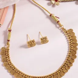 Sukkhi Women Gold-Plated Jalebi Style Jewellery Set-image-5