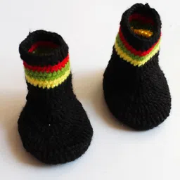 Woonie Handmade Cap With Mitten And Booties Set - Black image 5