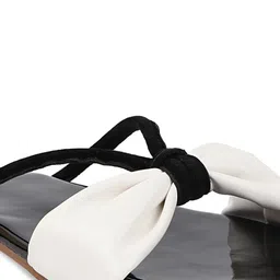 Shoetopia Women Black Colourblocked Open Toe Flats image 4