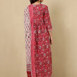 GLAM ROOTS Floral Printed Empire Pure Cotton A-Line Kurta with Trousers & Dupatta image 2