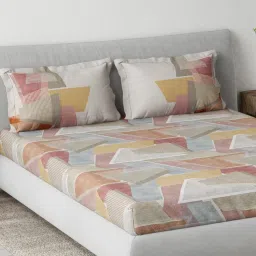 Ddecor Live Beautiful Geometric Primary 145TC King Fitted Bedsheet With 2 Pillow Covers - Red-image-23