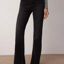 Trendyol Women Relexed Fit Mid-Rise No Fade Jeans-picture-46