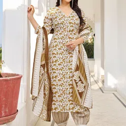 VIBE VISION Women Floral Printed Regular Gotta Patti Kurta with Trousers & With Dupatta-picture-32