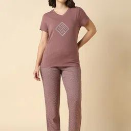 Van Heusen Women Printed Functional Pocket Ultra Soft Lounge Pyjama image 3