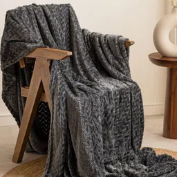 HOMEMONDE Grey Geometric Fleece AC Room Single Bed Blanket image 3