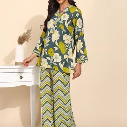 Asami Printed V-Neck Tunic With Trousers Co-Ords image 4