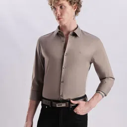 Calvin Klein Jeans Men Slim Fit Solid Spread Collar Formal Shirt-image-89