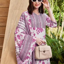 SKYLEE Women Floral Printed Regular Kurta with Trousers & Dupatta image 3