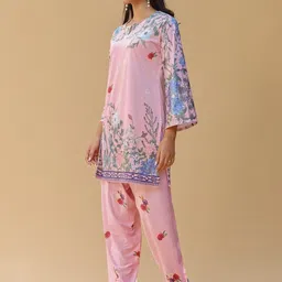 HOUSE OF KARI Printed Round Neck Velvet Tunic With Palazzos Co-Ords image 3