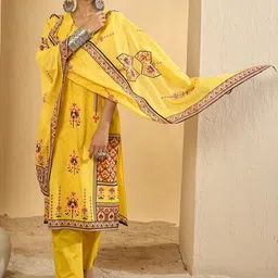 Indo Era Ethnic Motifs Printed V-Neck Pure Cotton Straight Kurta With Trousers & Dupatta-picture-30