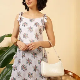 LIPS CROWN Floral Printed Shoulder Straps Sleeveless Straight Kurta image 4