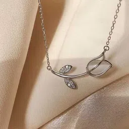 Bling Queen Flower Shaped Cubic Zirconia Stone Studded Chain-picture-10