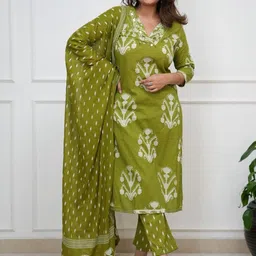 BAESD Women Ethnic Motifs Printed Regular Mirror Work Kurta with Trousers & With Dupatta-image-37