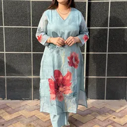 Anni Designer Women Floral Printed Regular Kurta with Trousers image 2