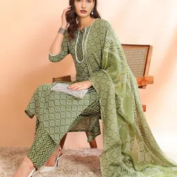 Istyle Can Women Printed Regular Kurta with Trousers & With Dupatta-image-87