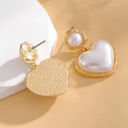 Estailo fashion Pearls Studded Heart Shaped Drop Earrings image 4