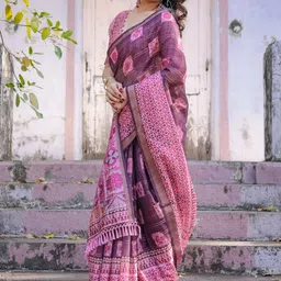 SHREEMALL Ethnic Motifs Printed Zari Tissue Saree image 4