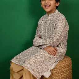 Sangria Boys Sequenced & Floral Printed Mandarin Collar Kurta image 3