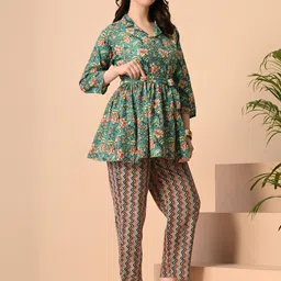 Saanvi Collection Women Green Co-Ords-image-19