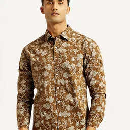 Levis Men Classic Slim Fit Floral Printed Spread Collar Casual Shirt-image-67