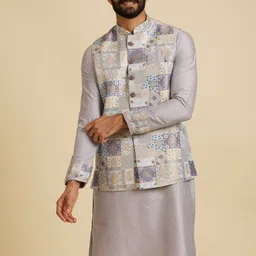 Manyavar Mandarin Collar Straight Kurta With Trousers & Nehru jacket image 3