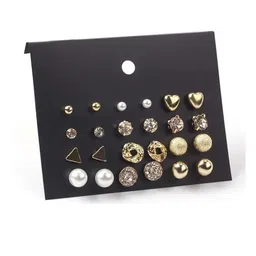 ONUYX Contemporary Studs Earrings-picture-31