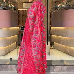 DIVASTRI Floral Printed V-Neck Panelled Anarkali Kurta With Palazzos & Dupatta image 4