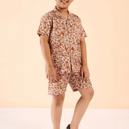 Stylo Bug Boys Printed Short Sleeves Pure Cotton Shirt with Shorts image 5