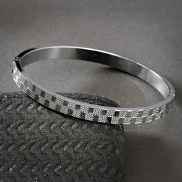 The Roadster Lifestyle Co Men Silver-Plated Kada Bracelet-image-68