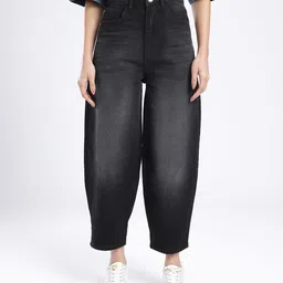 glitchez Women Barrel Fit Light Fade Stretchable Jeans image 5