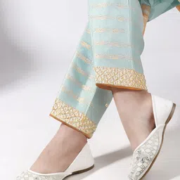 retro walk Bellies For Women image 2