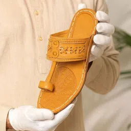 kolhapuri Men Sandal image 2