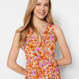 Trendyol Floral Printed V-Neck Maxi Dress image 4