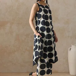 Moara Polka Dot Printed Boat Neck A Line Kurta With Palazzos image 3