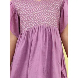 here&now x kinder kids Here&Now X Kinder Girls Floral Printed V-Neck Pure Cotton Kurta & Trousers With Dupatta image 3