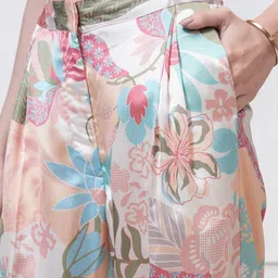 Vishudh Women Printed Blazer With Pant Co-Ord Set image 5