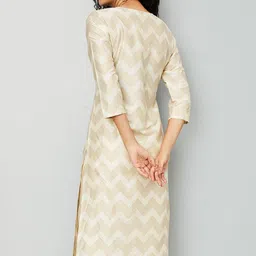 max Chevron Printed Notch Neck Sequinned Straight Kurta image 5