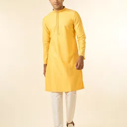 Diwas by Manyavar Men Mandarin Collar Straight Kurta image 2