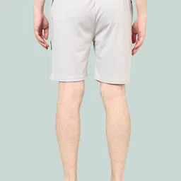 TQH Men Colourblocked Sports Shorts Technology image 3