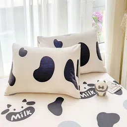 JC HOME Off White & Black 140 TC King Bedsheet with 2 Pillow Covers image 2