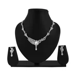 Women Click Stone-Studded Jewellery Set image 2