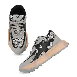 Vellinto Men Printed Sneakers image 4